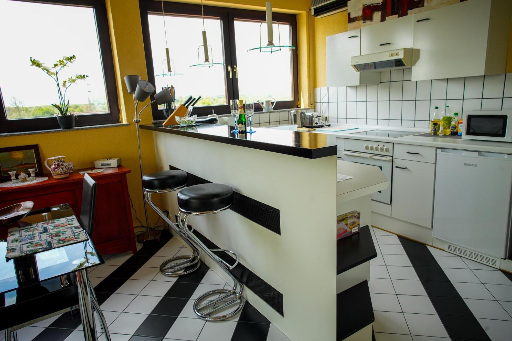 Schoenes Studio In Der Rheinebene, Zentral Gelegen Rheinstetten Eksteriør billede